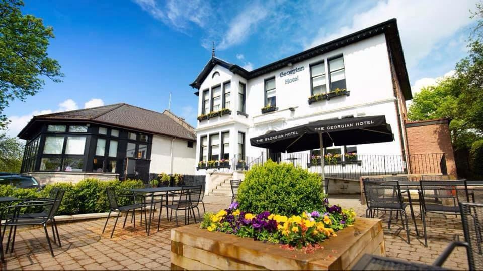 The Georgian Hotel Coatbridge Exterior foto